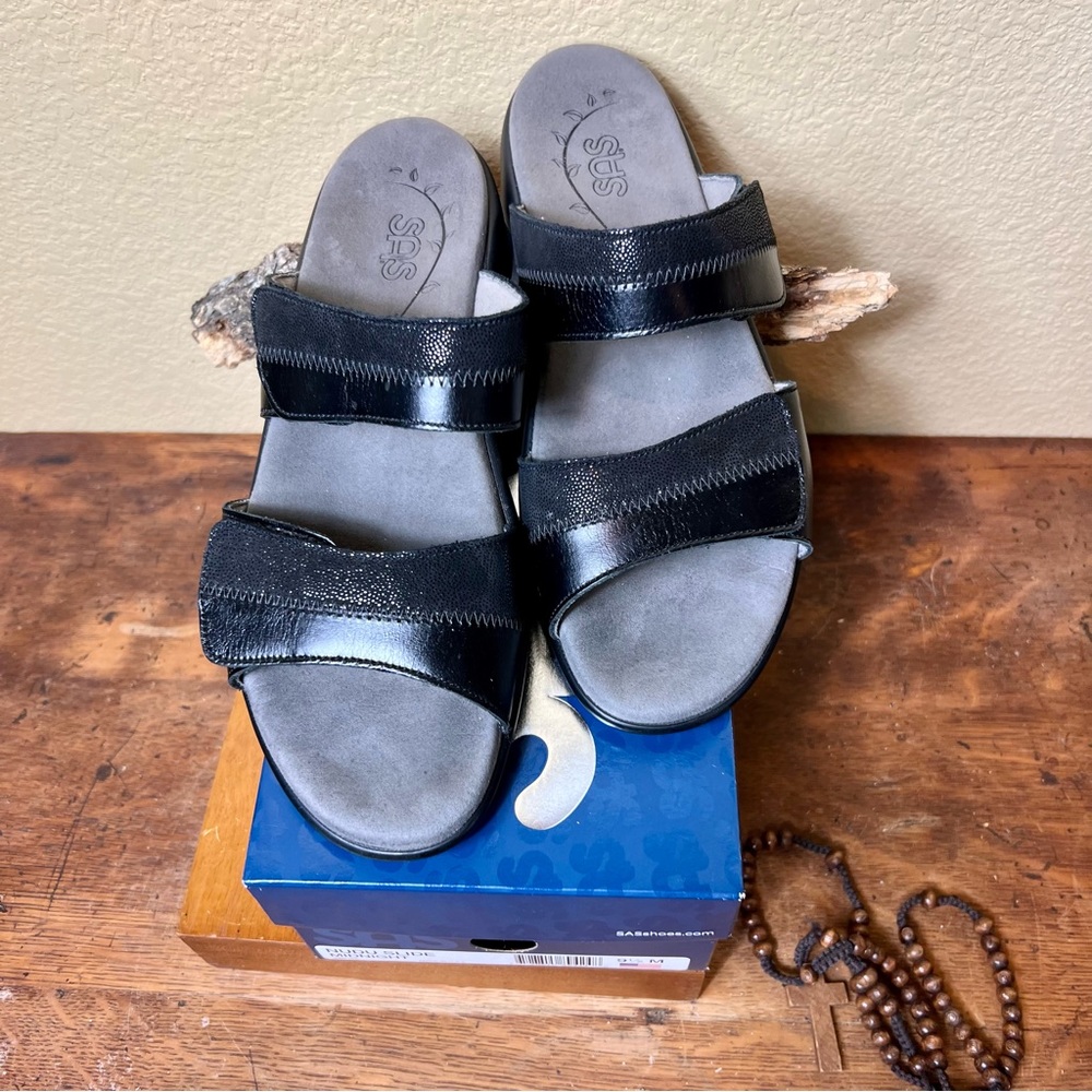 SAS Nudu Slide Sandals in a box